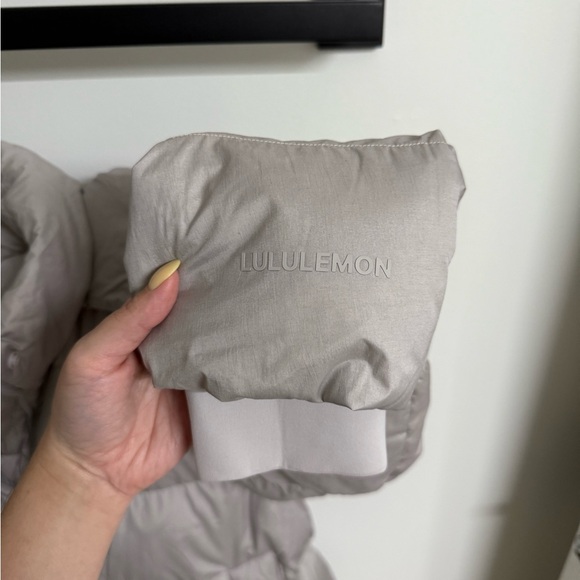 Lululemon Wunder Puff Jacket - Picture 5 of 9